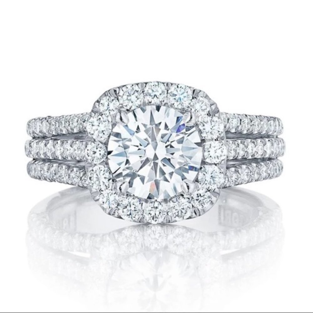 NWT Silver Tone Wedding Ring
